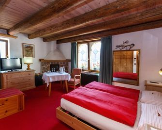 Hotel La Stua - Cavalese - Makuuhuone