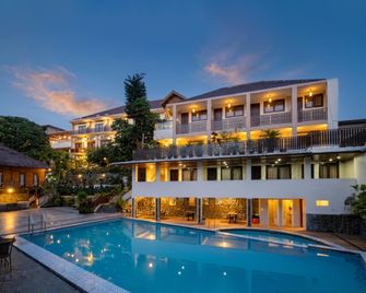 Spencer Green Hotel - Batu - Pool
