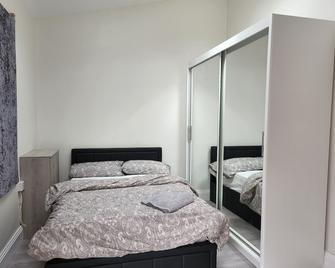Ilford Town Centre Studio - Ilford - Camera da letto
