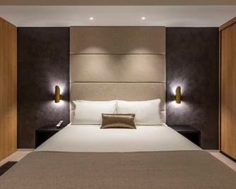 SKYE Suites Sydney - Sydney - Bedroom