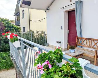 Le Dee Romagna Guest House - Forlimpopoli - Balkon