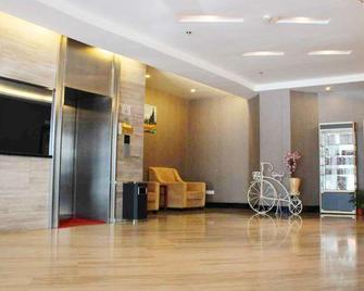 Yixin Hotel - Heyuan - Лоббі