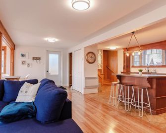Hôtel à la maison - La Bleue Maritime - Rivière-du-Loup - Wohnzimmer