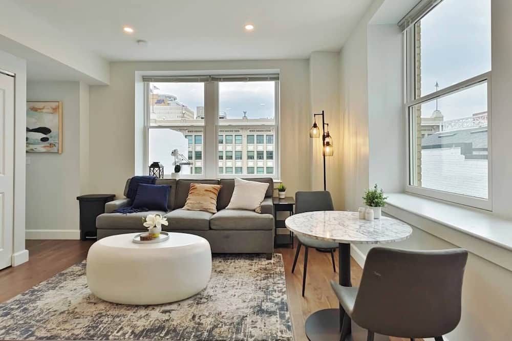 Fun Cozy Apts - 1 25 Mile Walk To Tiaa Bnk Fld - ג'קסונוויל - סלון