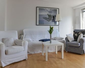Vacation apartment 'Porthole' - Nienhagen - Living room