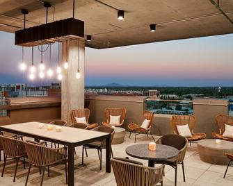 Canopy by Hilton Tempe Downtown - Tempe - Balcone