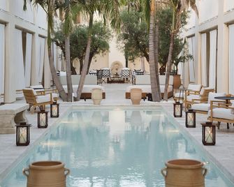 Cara Hotel - לוס אנג'לס - בריכה