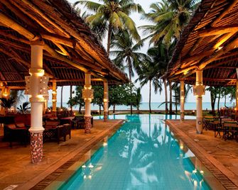 Neptune Village Beach Resort & Spa - Ukunda - Piscine