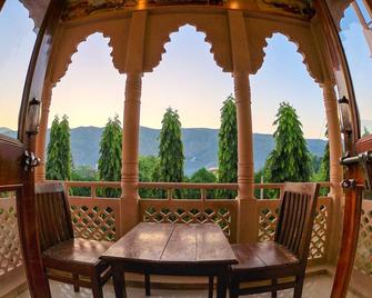 Hotel Pushkar Legacy - Pushkar - Balcony