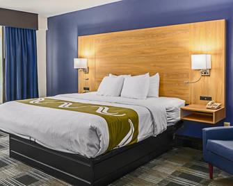 Quality Inn - Bourne - Bedroom