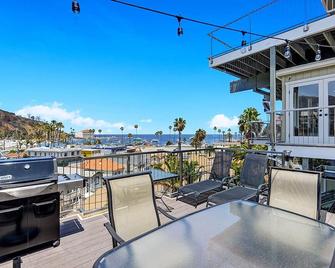 11 Lower Terrace by Catalina Island Vacations - Avalon - Balcony