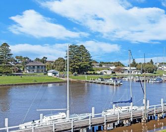 Shearwater House - Port Fairy - Outdoors view