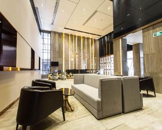 Insail Hotels (Gongbei Port Zhuhai) - Zhuhai - Lounge