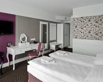 Hotel Lamberton - Ożarów Mazowiecki - Bedroom