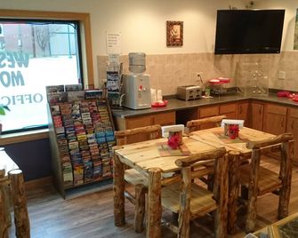 Western Motel - Gunnison - Buffet