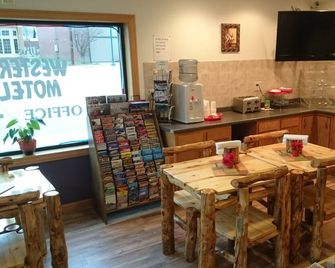 Western Motel - Gunnison - Buffet