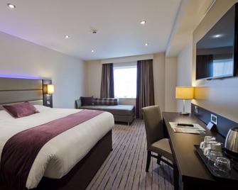 Premier Inn Monmouth - Monmouth - Bedroom