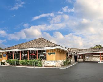 Econo Lodge Near Reno-Sparks Convention Center - Reno - Building