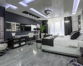 Hotel Mirror - Petrovec - Habitación