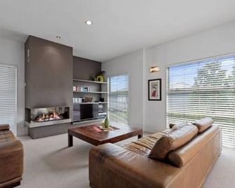 Ocean Breeze Mt Maunganui - Tauranga - Olohuone