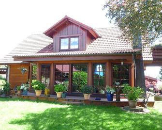 Ferienwohnung Panten - Gremersdorf - Будівля