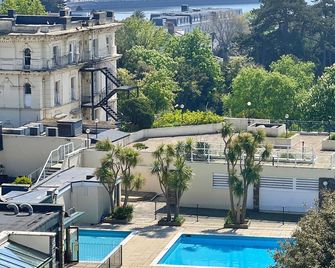 Tlh Victoria Hotel - Tlh Leisure, Entertainment And Spa Resort - Torquay