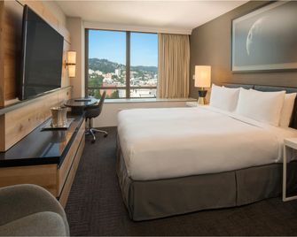 Hilton Portland Downtown - Portland - Bedroom