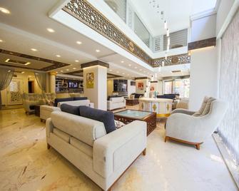 Mevre Hotel - อันตัลยา - ล็อบบี้