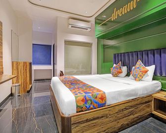 Fabhotel Dukes Plaza - Ulhasnagar - Bedroom