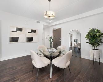 Luxury Condo Windsor/Lasalle Ontario - Windsor - Dining room