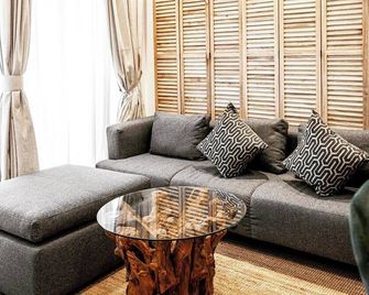 Hillside Royal Suites Katsina - Katsina - Sala de estar