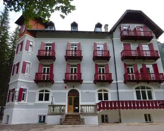 Hotel Croda Rossa - Dobbiaco/Toblach - Budova