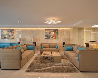 Rahhal Albahr Serviced Apartments - Jeddah - Lounge