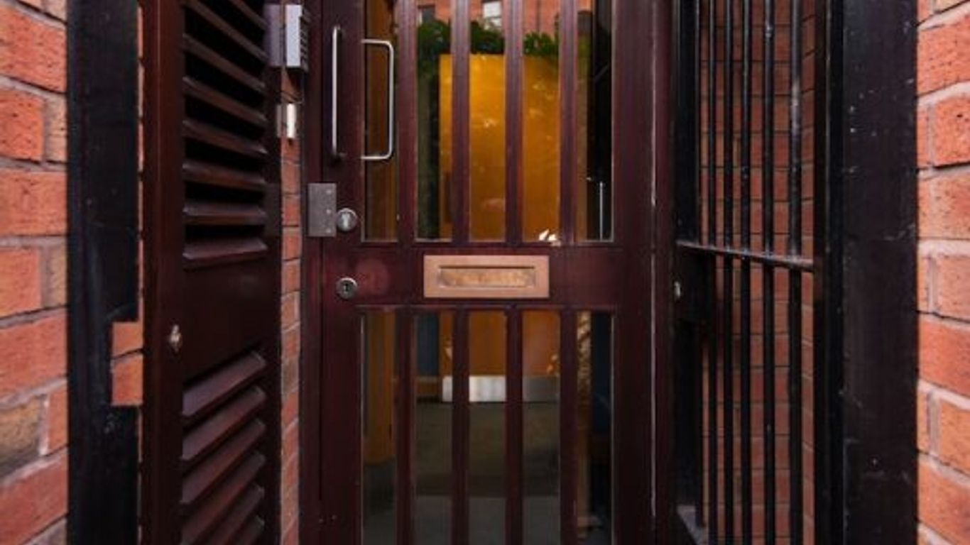 Russell Scott Backpackers Hostel