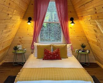 Field Trip Unit 20 A-Frame - Travelers Rest - Bedroom