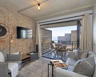 Manhattan On Coral 7 - Bloubergstrand - סלון