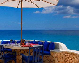 The Caves - Negril - Restaurant