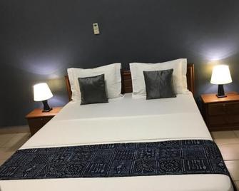 Bolo Residence Douala - Douala - Schlafzimmer