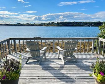 The Overlook- Enjoy stunning sunsets from this well-appointed Bailey Isl home - Bailey Island - Balcón