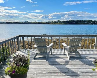 The Overlook- Enjoy stunning sunsets from this well-appointed Bailey Isl home - Bailey Island - Balcone
