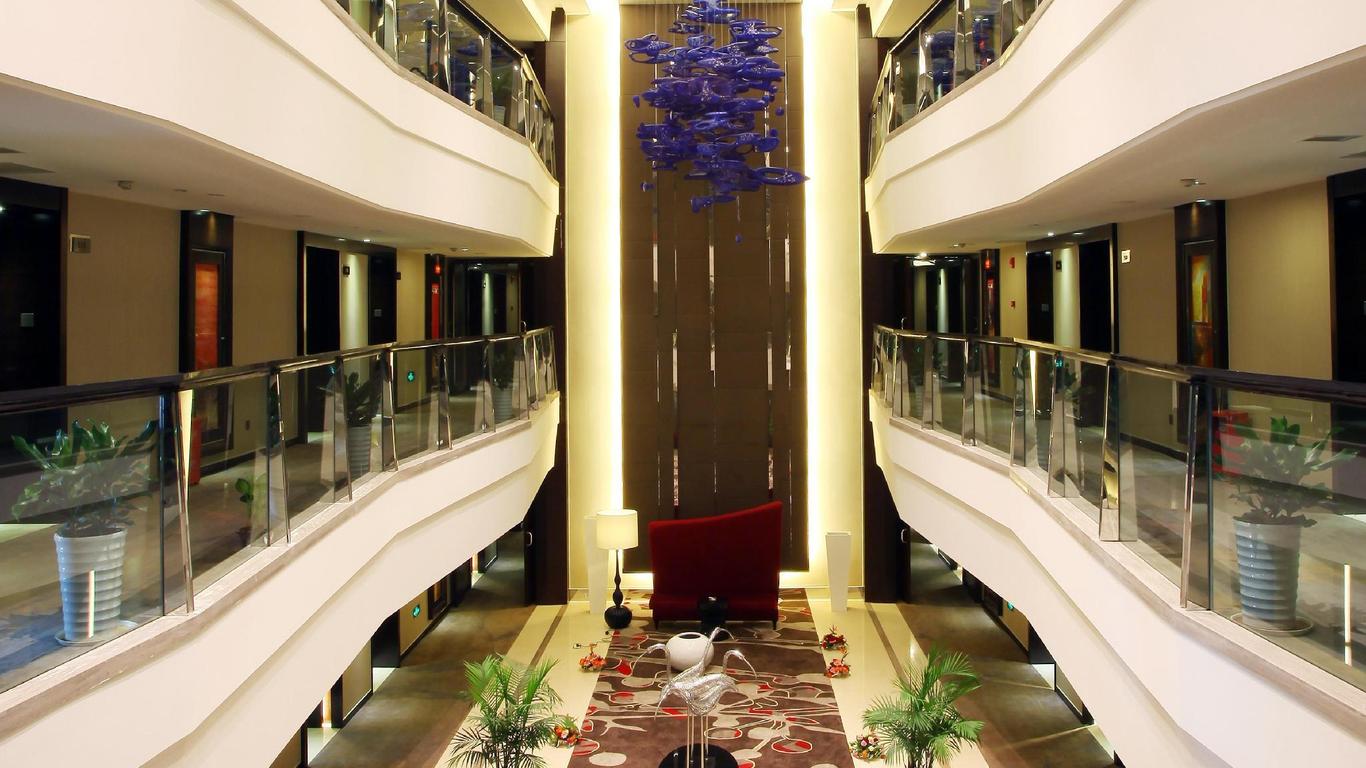 Minshan Hotel