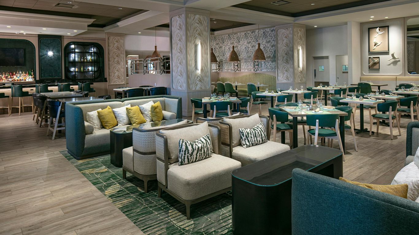 هيلتون سانت بيترسبرج كاريليون بارك