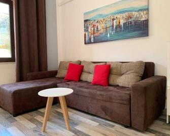 Fresh Apartments Dar Orlic - Trogir - Salon