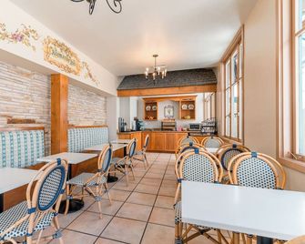 Normandy Inn - Carmel-by-the-Sea