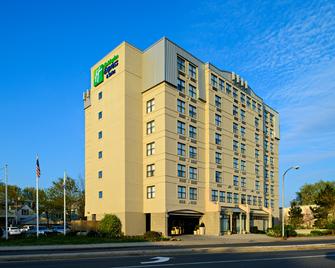 Holiday Inn Express & Suites Boston - Cambridge - Cambridge - Bygning