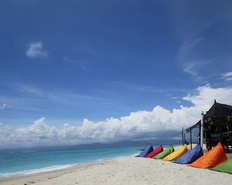 Yogi Beach Bungalow - Nusa Penida - Strand