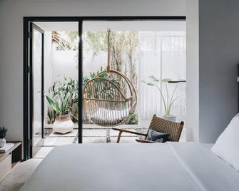 Lloyd's Inn Bali - Kuta - Bedroom