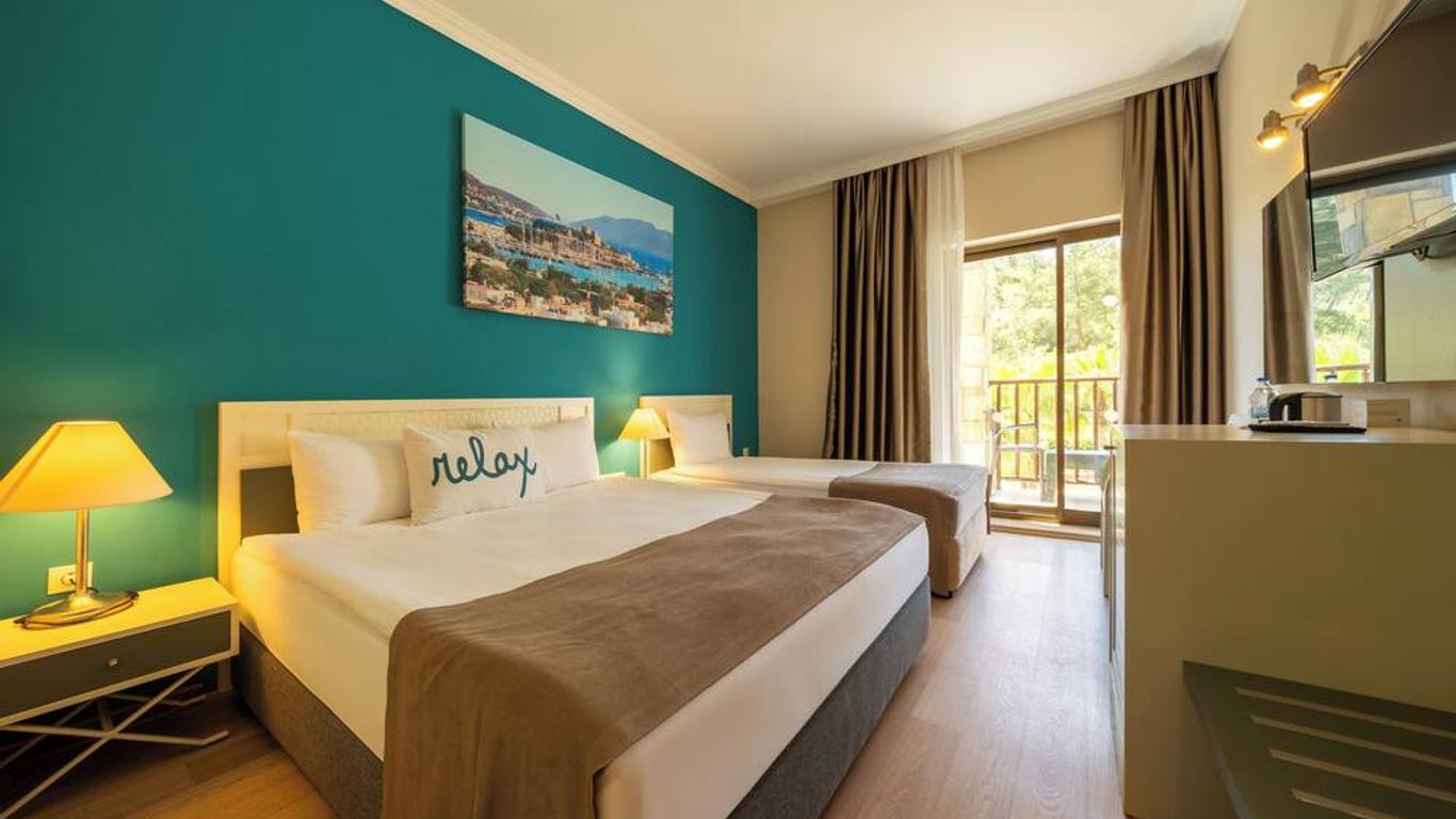 Green Bay Resort & Spa