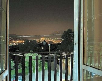 La Casa Sull'aia,AV - Sorbo Serpico - Balkon