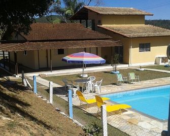 Solar Das Laranjeiras, 06 Suites + 02 Bedrooms, Full Kitchen - Caldas - Piscina